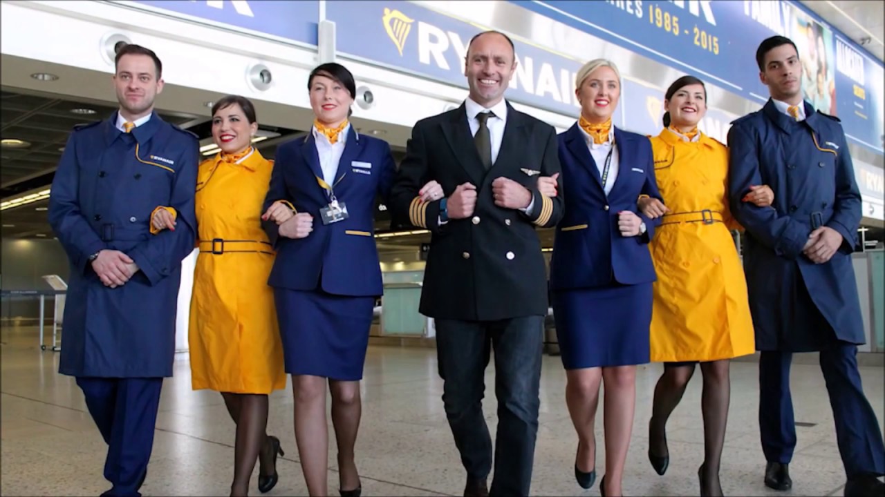 Vrei să fii steward/stewardesă? Ryanair recrutează! Editia de Dimineata