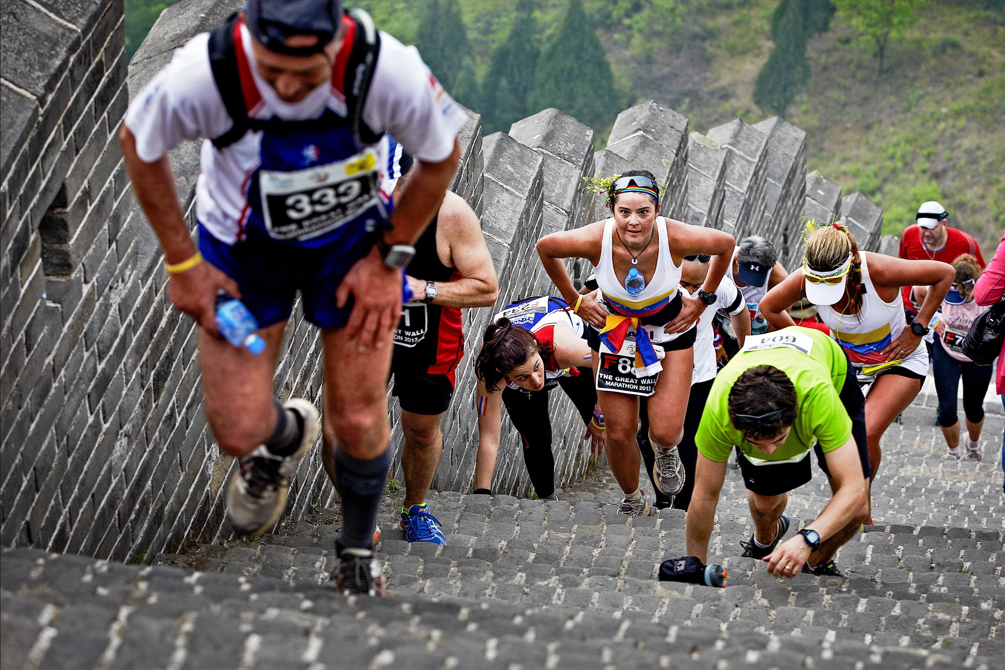 Marathon. Легкоатлетический марафон Великая стена. Великая китайская стена марафон. Марафон Великая стена. Марафон the great Wall Marathon на китайской стене.