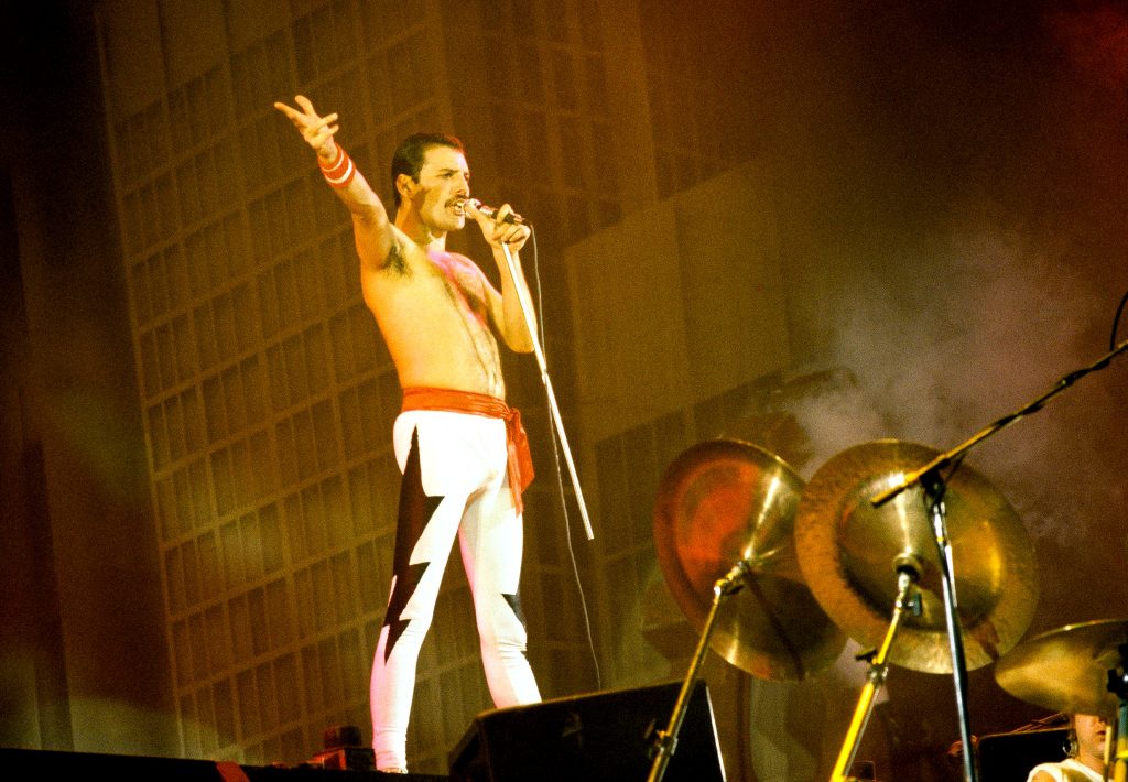 Ultimele zile din viața lui Freddie Mercury prin ochii lui Elton John ...