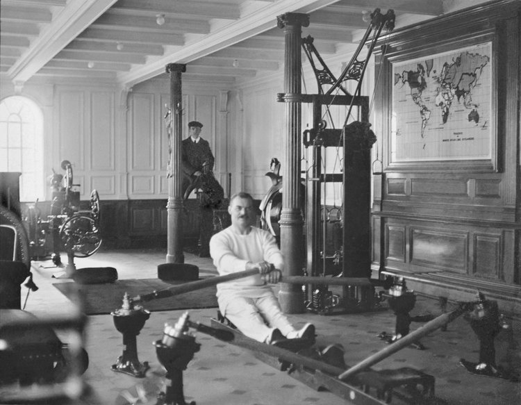 Imagine din sala de gimnastică amenajată pe Titanic, 1912 | Foto: Francis Browne, Bridgeman Images