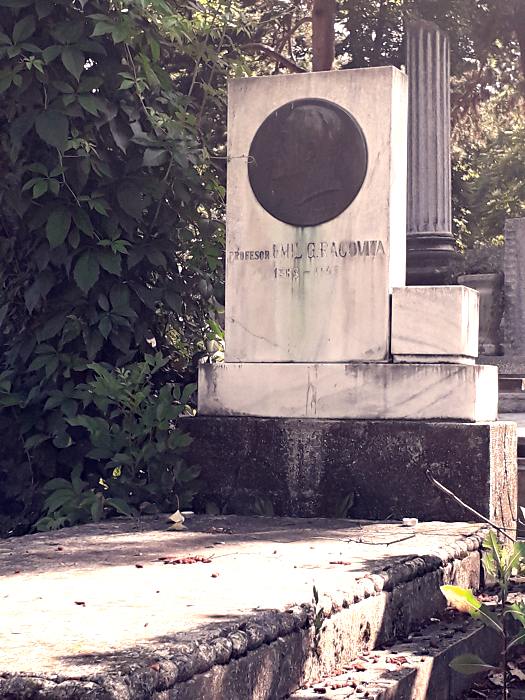 Mormântul profesorului Emil Racoviță; Credit foto: Mira Kaliani