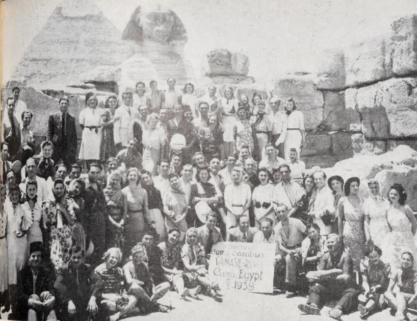 Cu Cărăbușul în turneu, Egipt, 1939