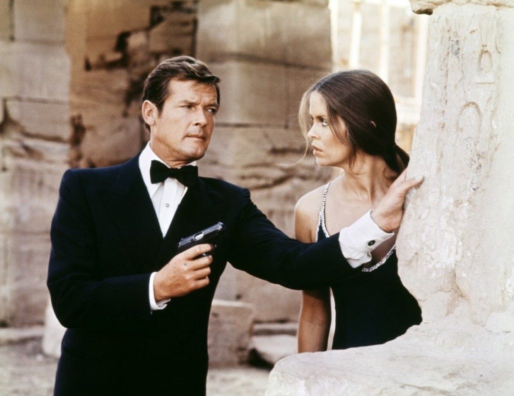 Roger Moore în rolul James Bond | Sursa: classiq