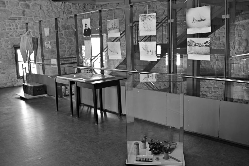 Expoziția de la Centrul de cultură urbană – Bastionul Croitorilor din Cluj-Napoca | Credit foto: Mira Kaliani