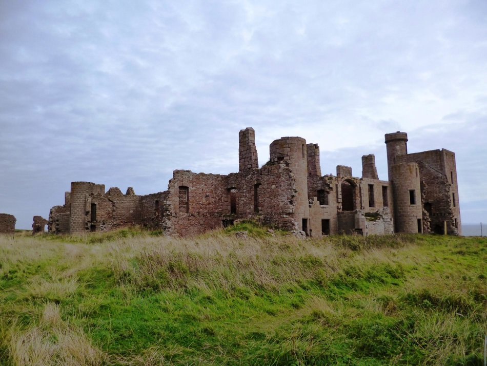 Slains Castle | Sursa: Visit Aberdeenshire