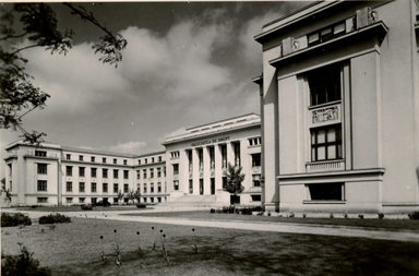 Palatul Facultății de Drept din București, inaugurat în 1936 | Sursa: Cutia cu vechituri